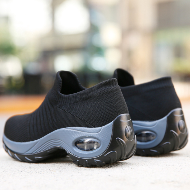 Stretchable collar feature on women's wide fit walking shoes