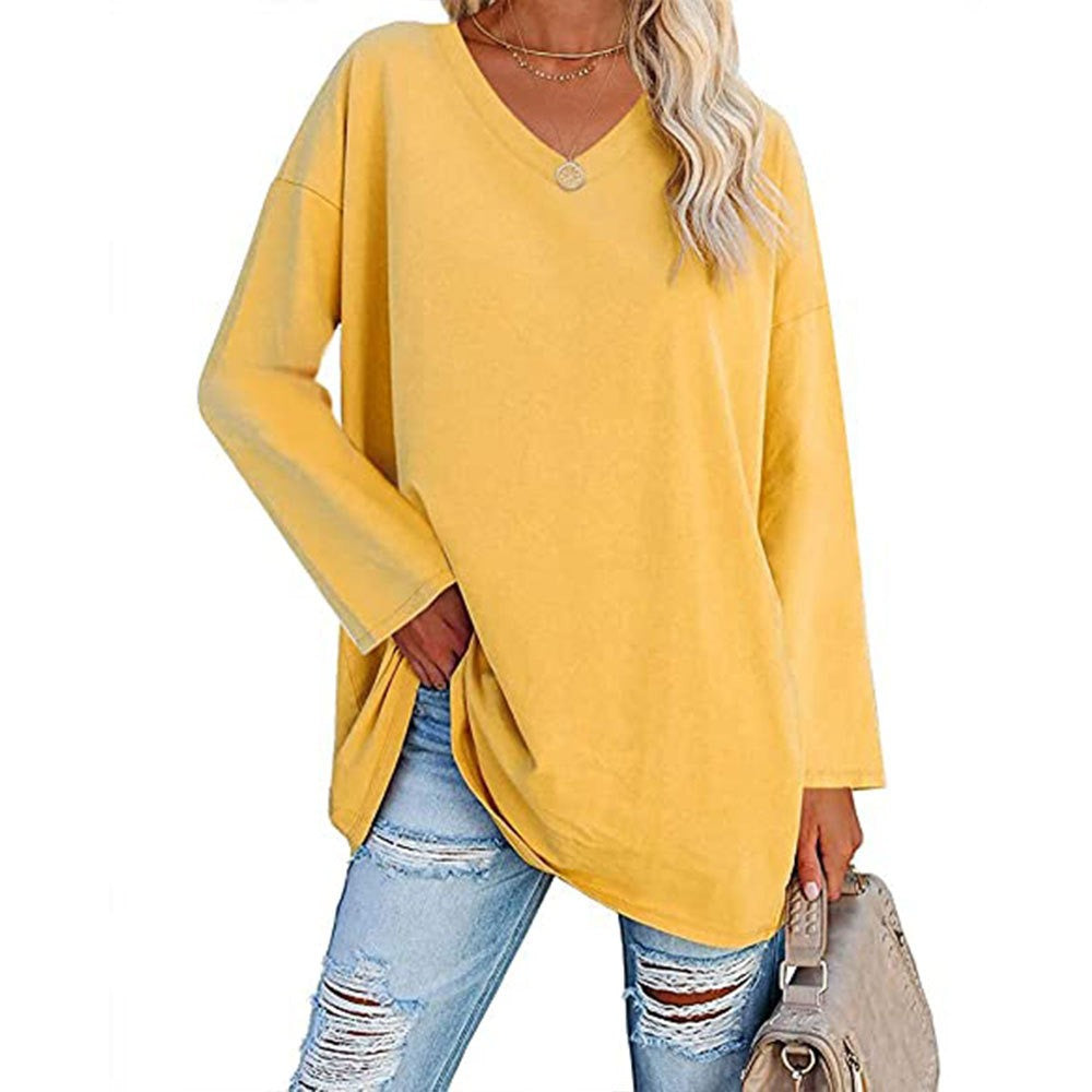 Solid color women's pullover sweater with long sleeves