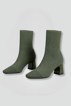 Phoebe | Women’s Ribbed Stretch Ankle Boots