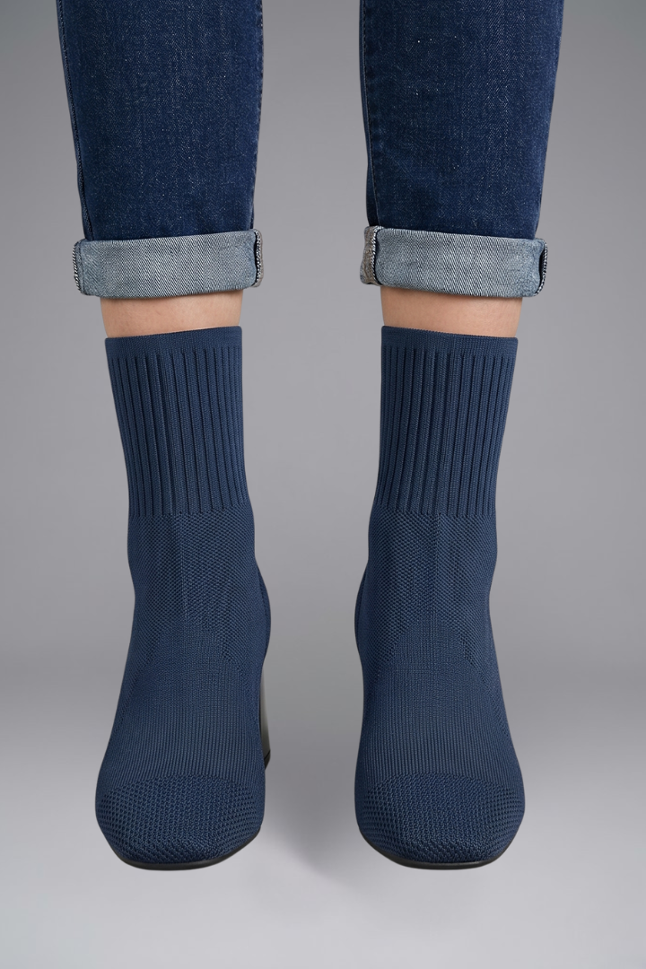 Phoebe | Women’s Ribbed Stretch Ankle Boots