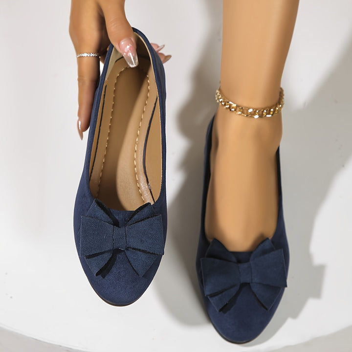 Flexible rubber outsole of women's comfortable walking shoes for traction