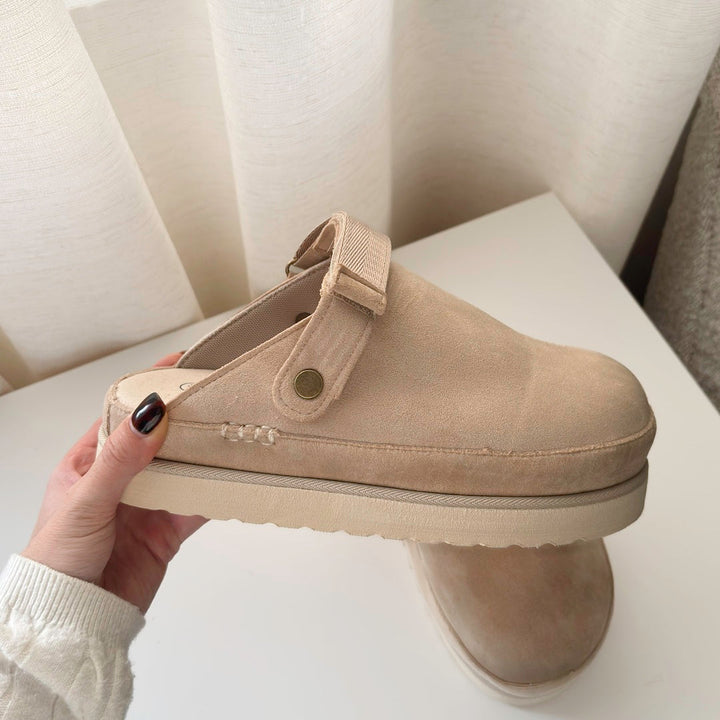 Comfortable women's slip-on footwear with thick platform sole