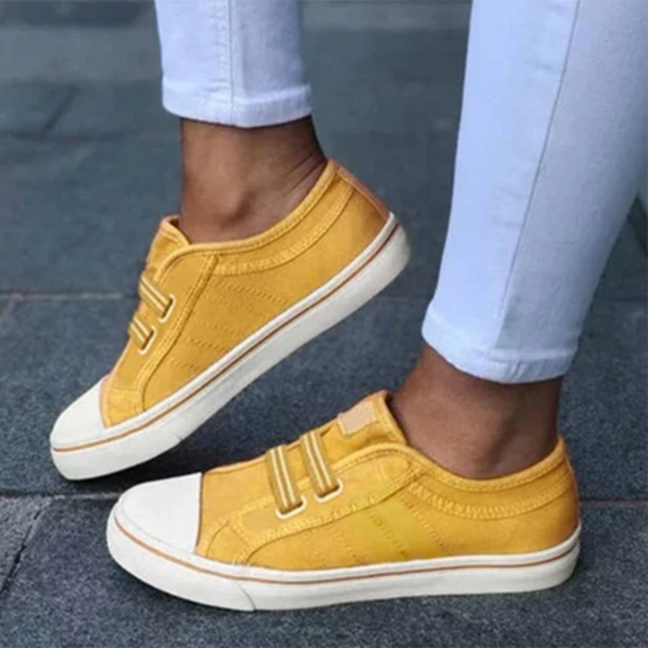 Breathable everyday walking shoes for women in slip-on design