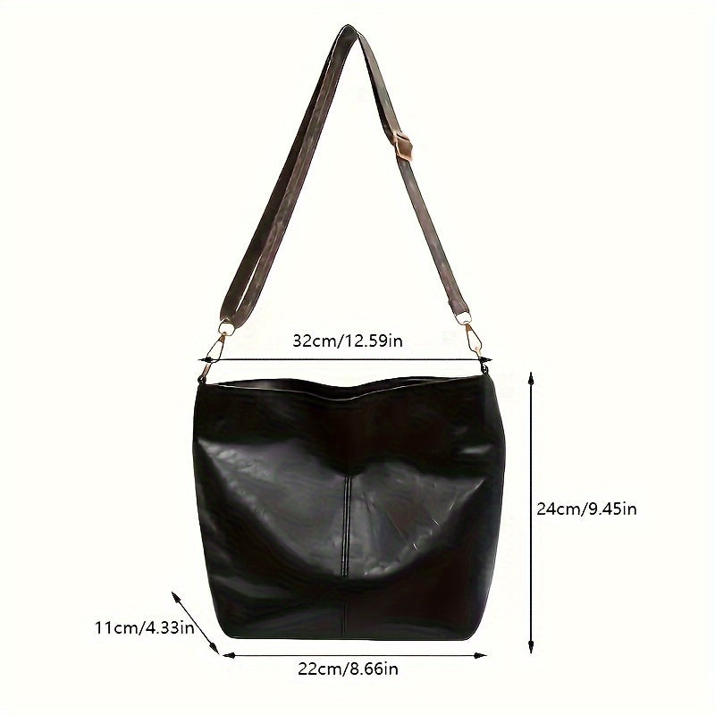 Casual pose highlighting the chic retro vibe of the large shoulder bag