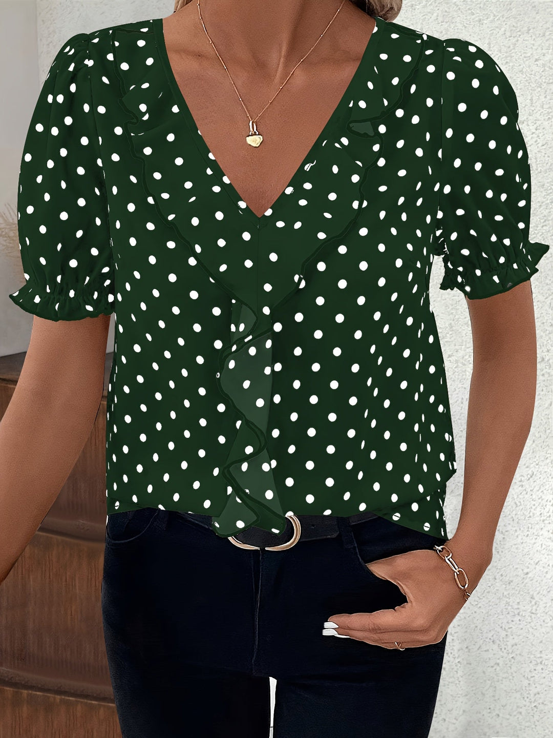 Chic casual wear short sleeve top in classic solid color