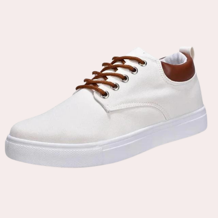 Detailed shot of flexible midsole on mens orthopaedic casual sneakers