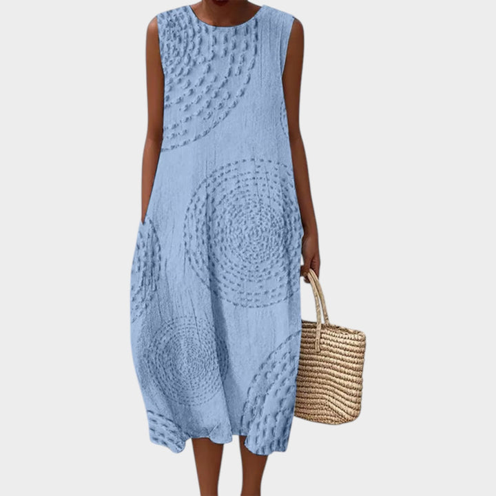 Womens textured casual summer midi dress in sleeveless design for beach wear