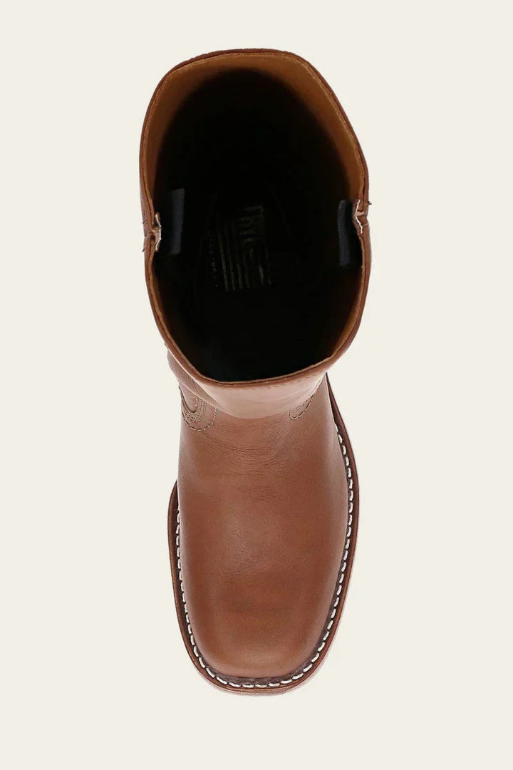 Elegant women's tall boots featuring a modern block heel aesthetic