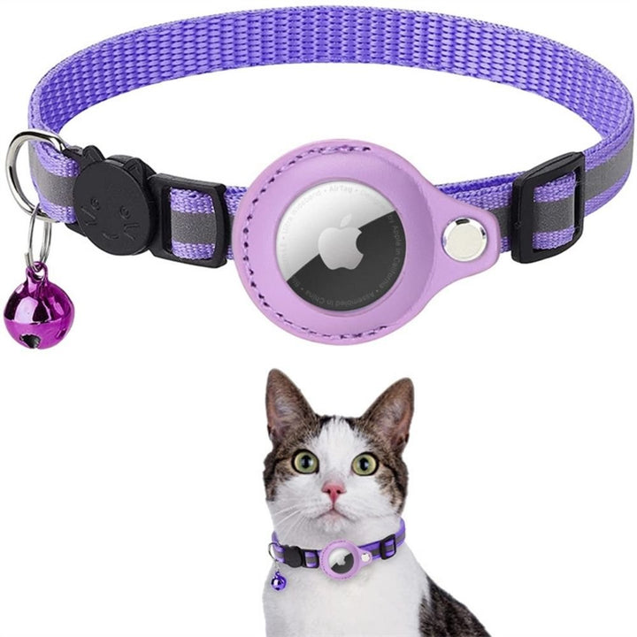 Safe breakaway cat collar with GPS tracker holder