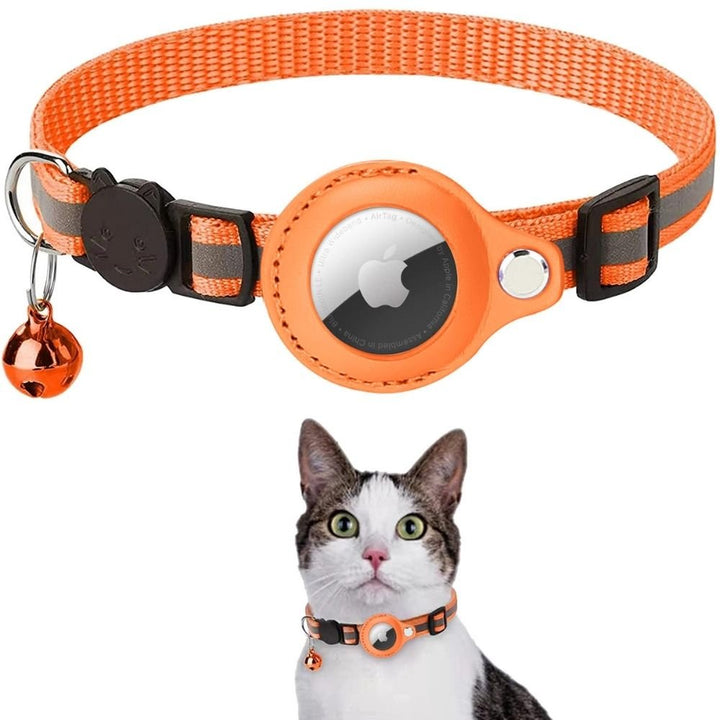 Nylon cat collar featuring GPS pocket and bell