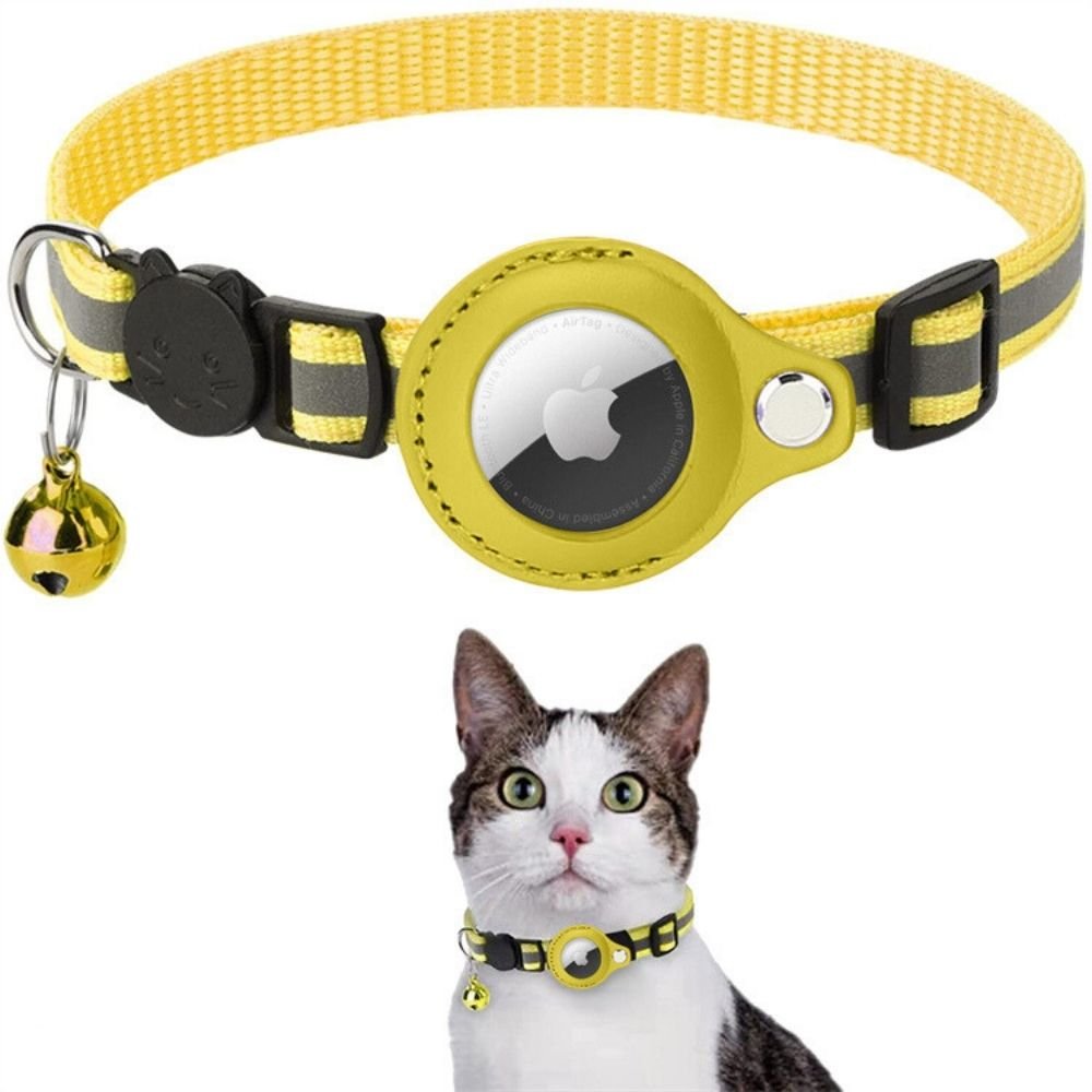 Adjustable reflective cat collar with tracker mount