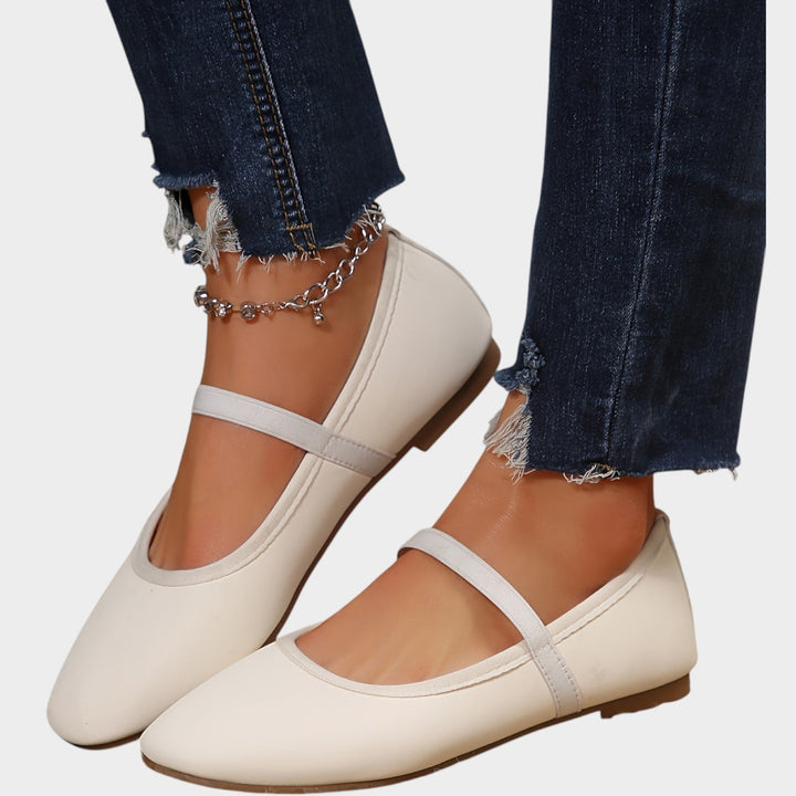 Everyday women footwear lightweight slip on flat shoes close up