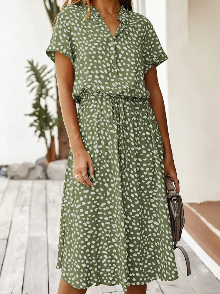 Back view of casual printed short-sleeve summer dress for women