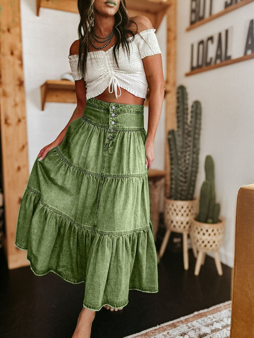 Stylish summer tiered midi skirt in lightweight fabric