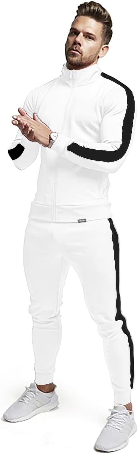 Sportswear hoodie with adjustable hood drawstrings