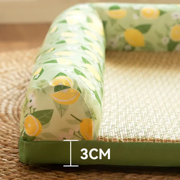 Close-up of the 3 cm profile on the cooling pet mat