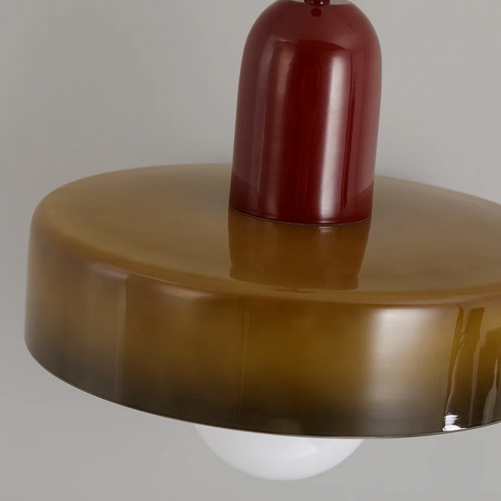 Stylish hanglamp fitting seamlessly into a Scandinavian decor theme