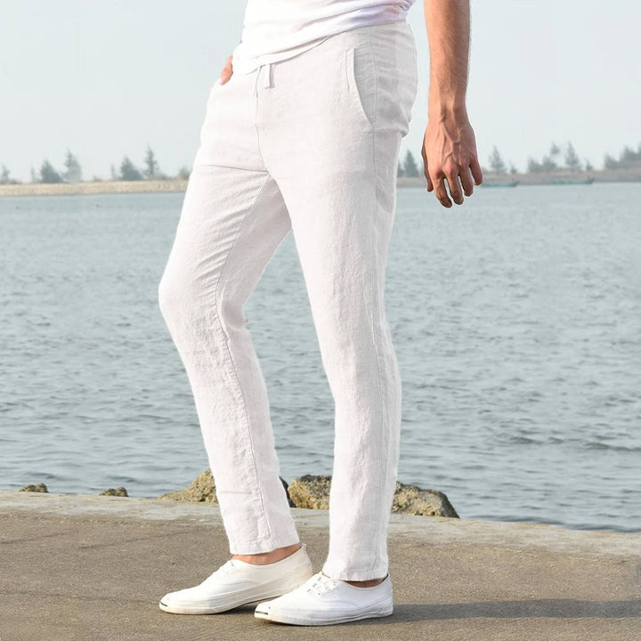 Pockets detail on comfortable mens drawstring trousers