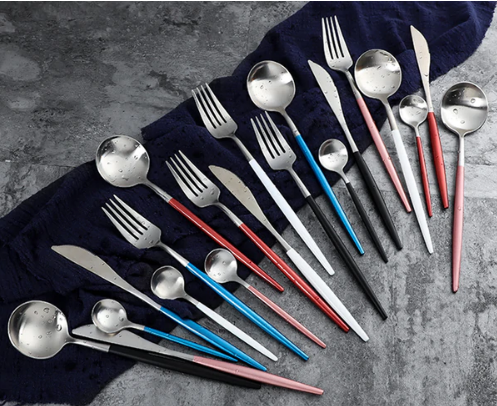 Luxury dining kitchen cutlery set featuring polished gold utensils