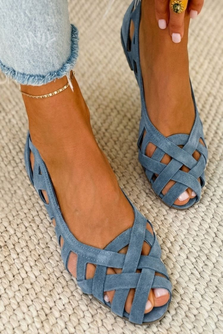Fashionable summer footwear women's chic flats slip on sandals