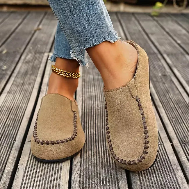 Casual flat walking shoes for women with supportive orthopaedic soles
