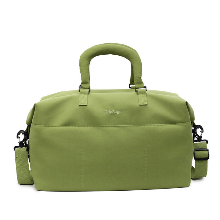Close-up of durable fabric and stitching on the functional unisex duffle bag