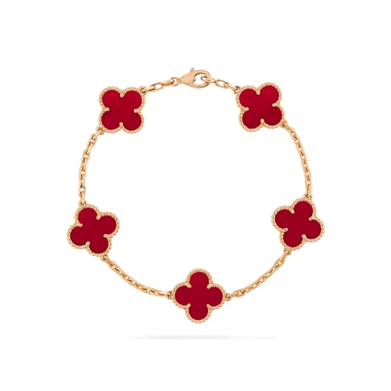 Gold clover bracelet clasp detail showing adjustable length for women jewelry
