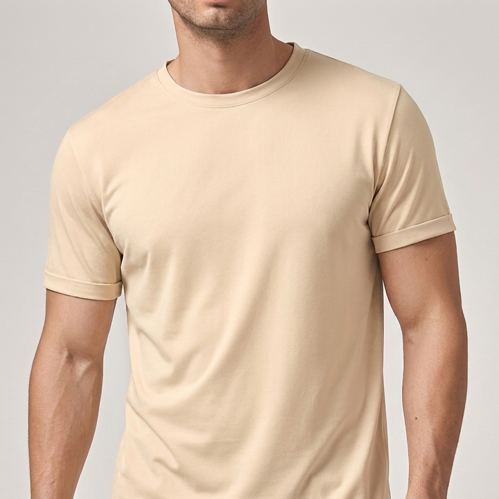 Men's basic crew neck t-shirt in versatile solid color for summer