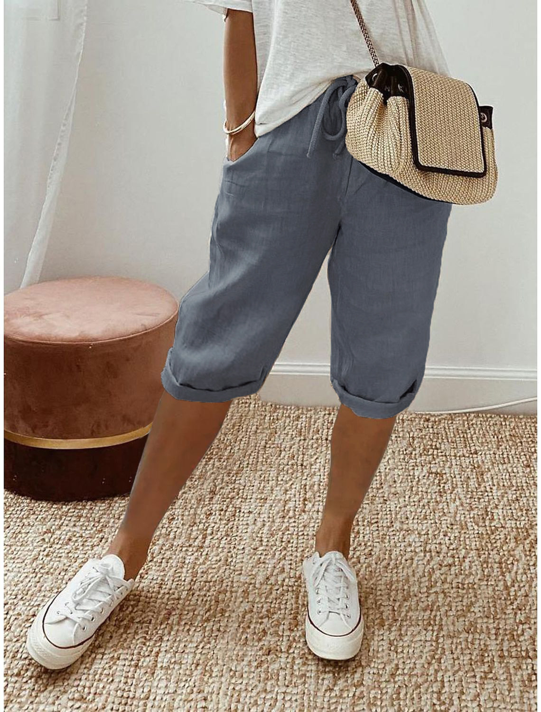 Versatile relaxed fit capri trousers styled for daily casual wear