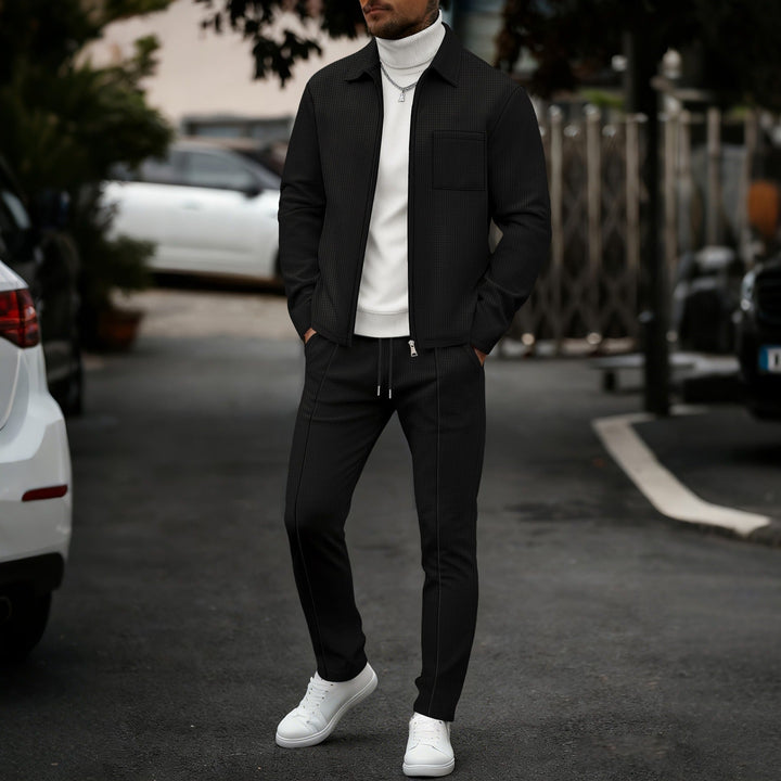 Men's slim fit zip jacket with matching pants in activewear style