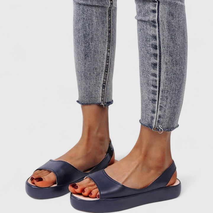 Casual womens flatform sandals with slingback strap and open toe
