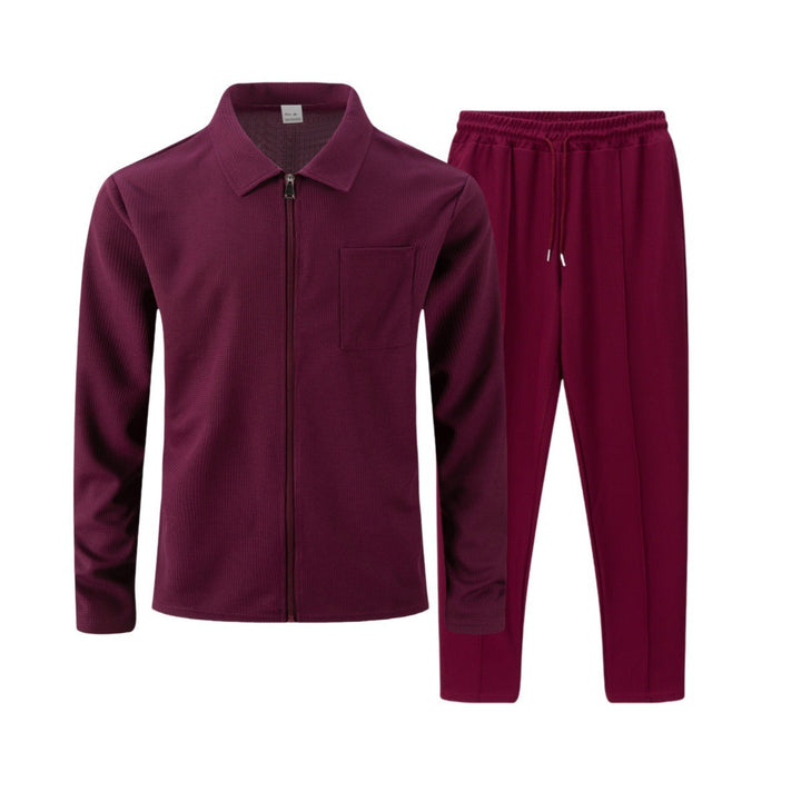 Waistband detail on mens slim fit tracksuit bottoms for comfort