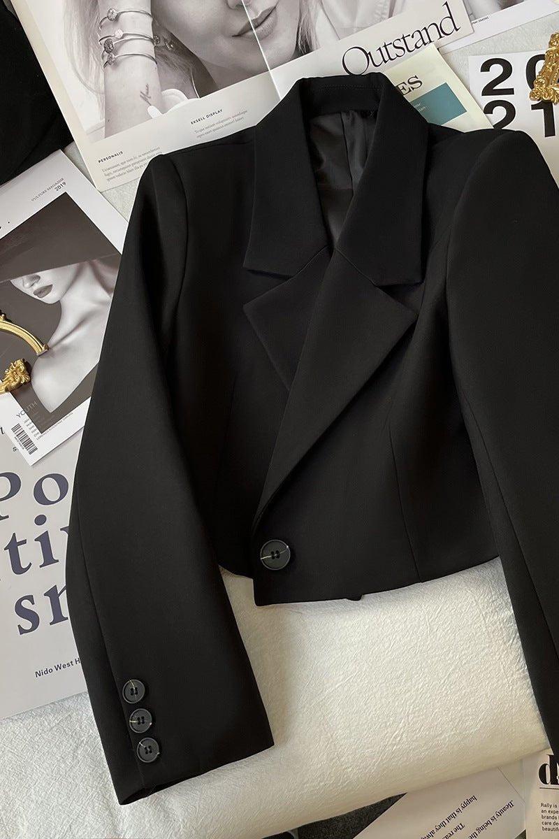 Jonah | Women’s Cropped Blazer with Notched Lapel