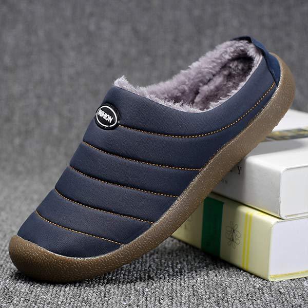 Warm shoes for men designed for indoor relaxation and comfort