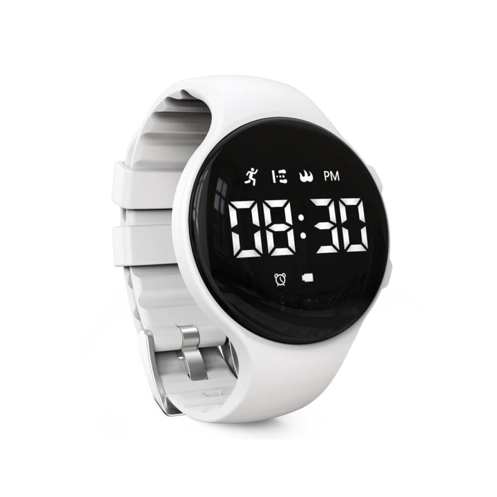 Comfortable silicone strap on children's fitness tracker