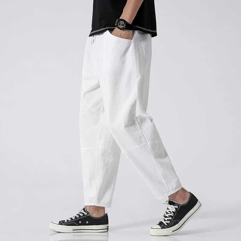 Mens cropped trousers in relaxed fit with comfortable drawstring waist for summer casual wear
