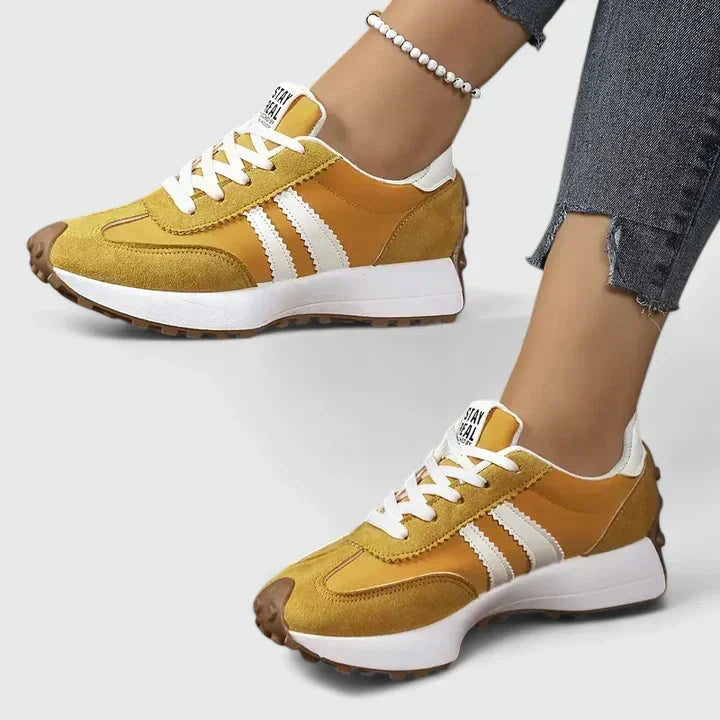 Retro women's orthopedic walking sneakers with comfortable platform sole and stylish casual design