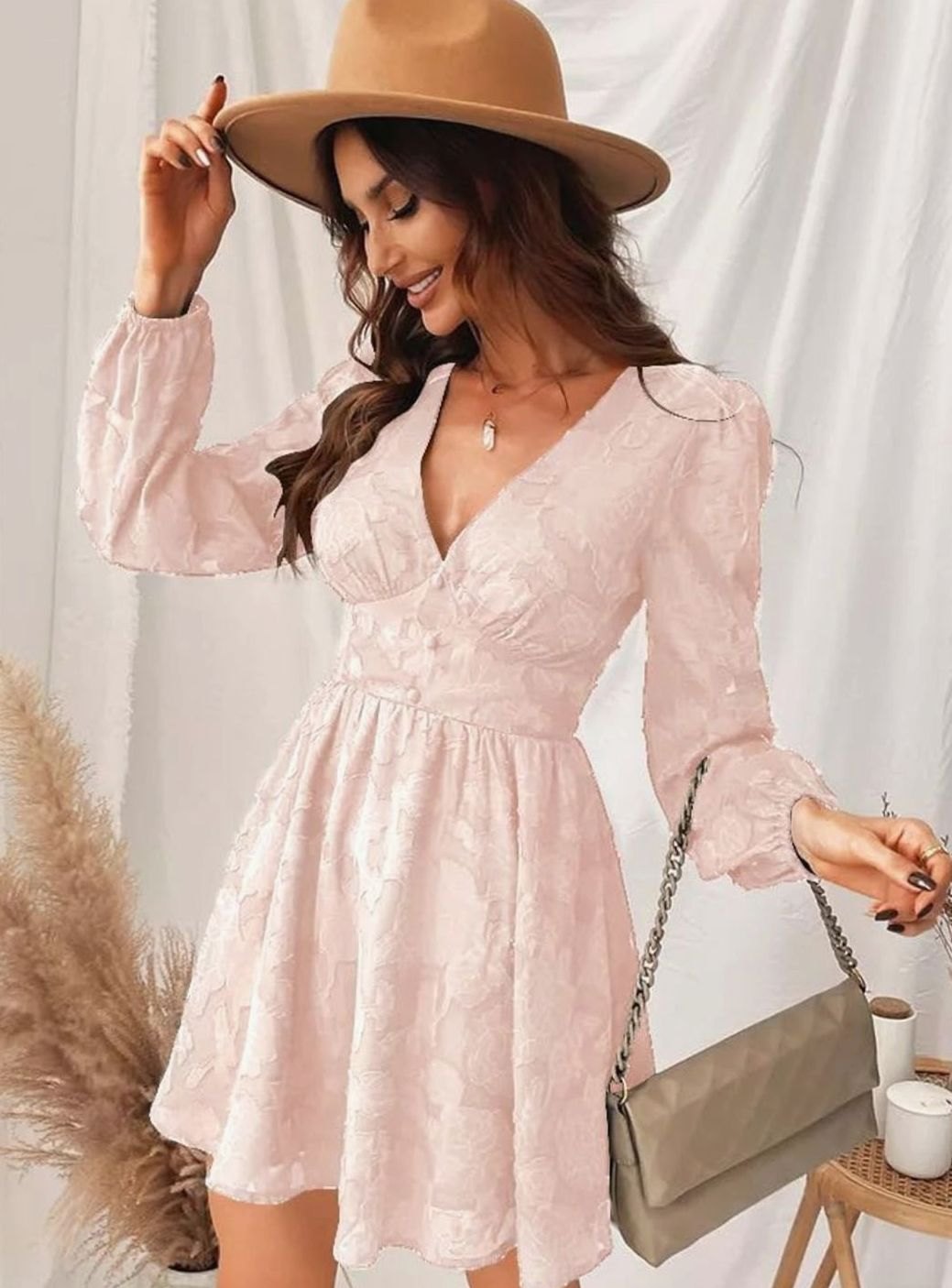 V-neck cocktail dress in sophisticated floral jacquard