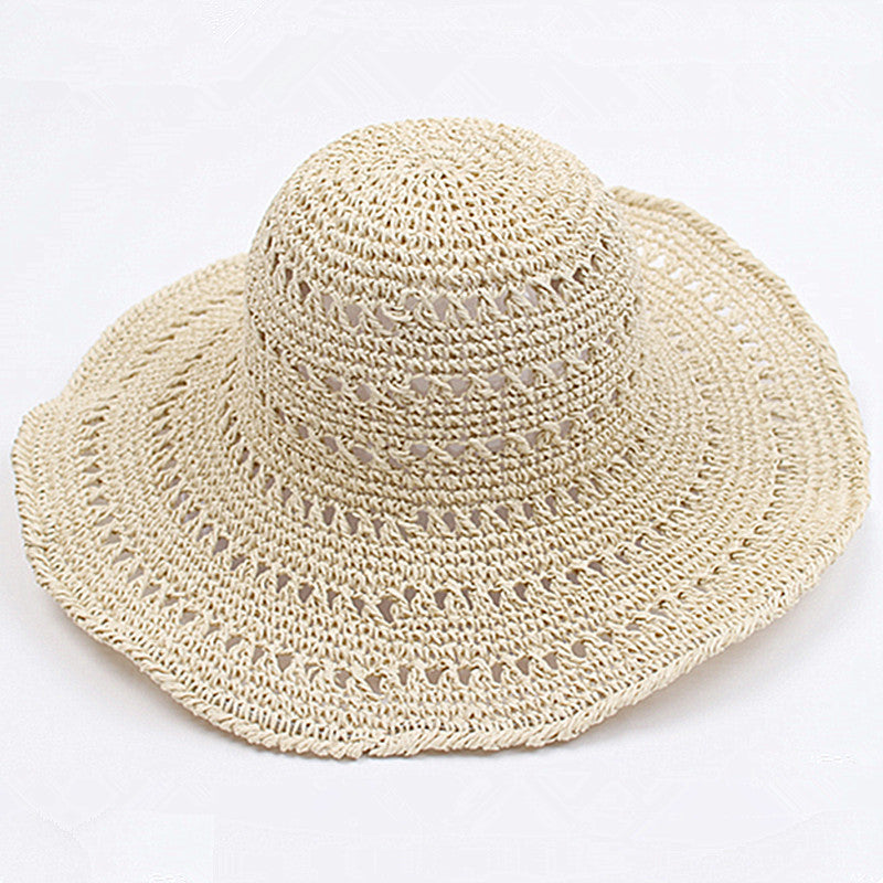Close-up detail of the woven texture on the vintage style beach sun hat