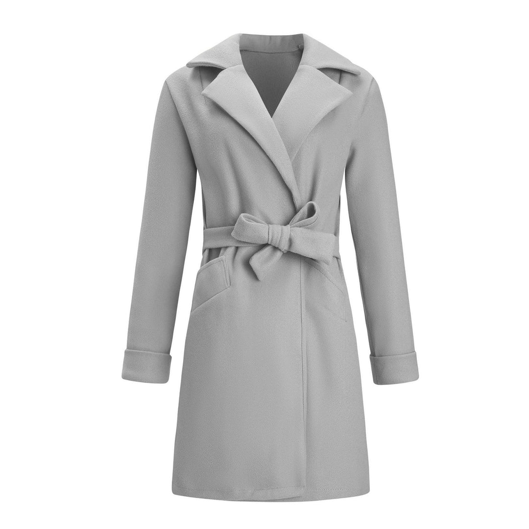 Pork pocket detail and stitching on women's casual winter fashion coat