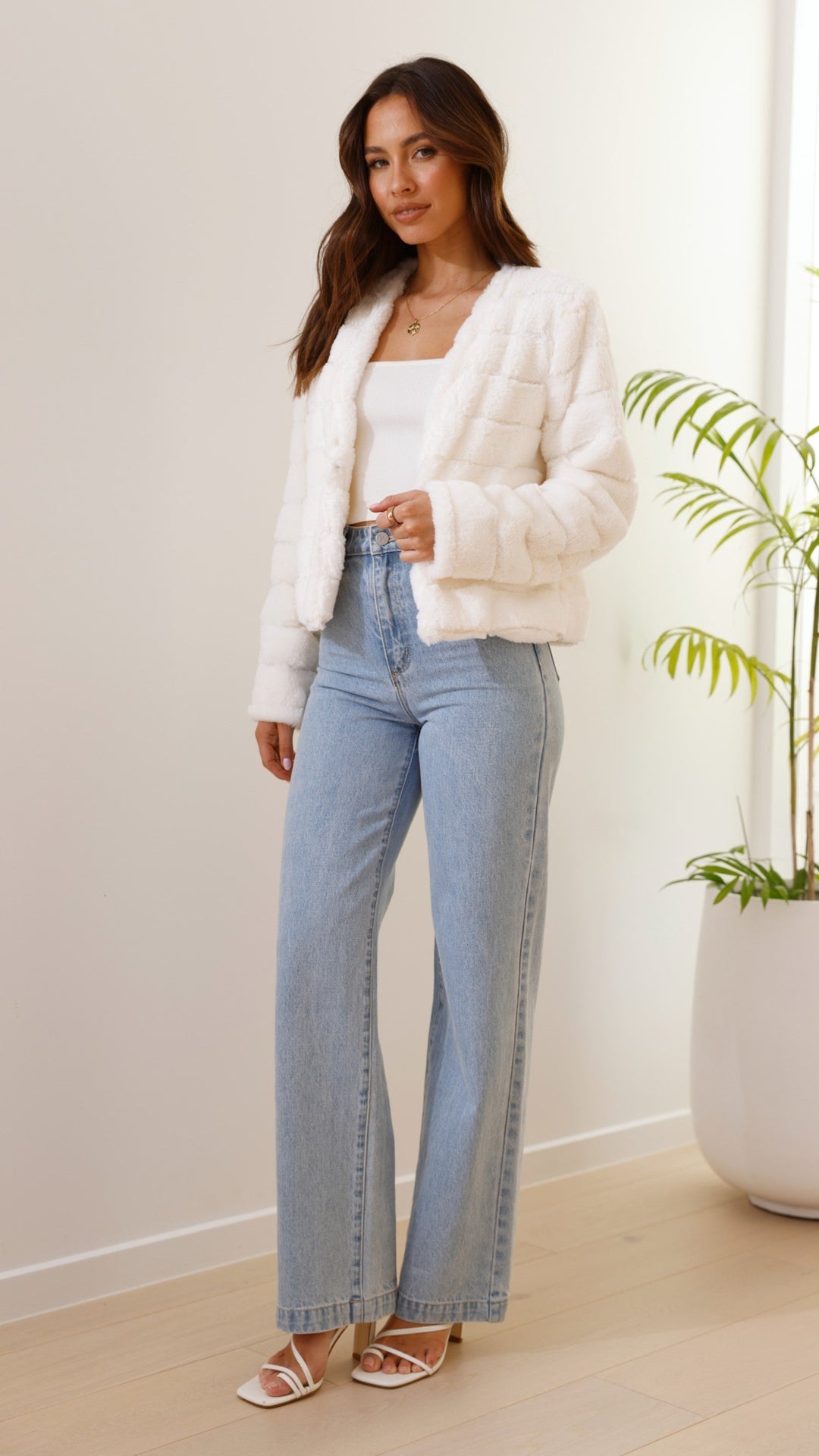 Elegant white cropped texture jacket for women, chic winter fashion outerwear