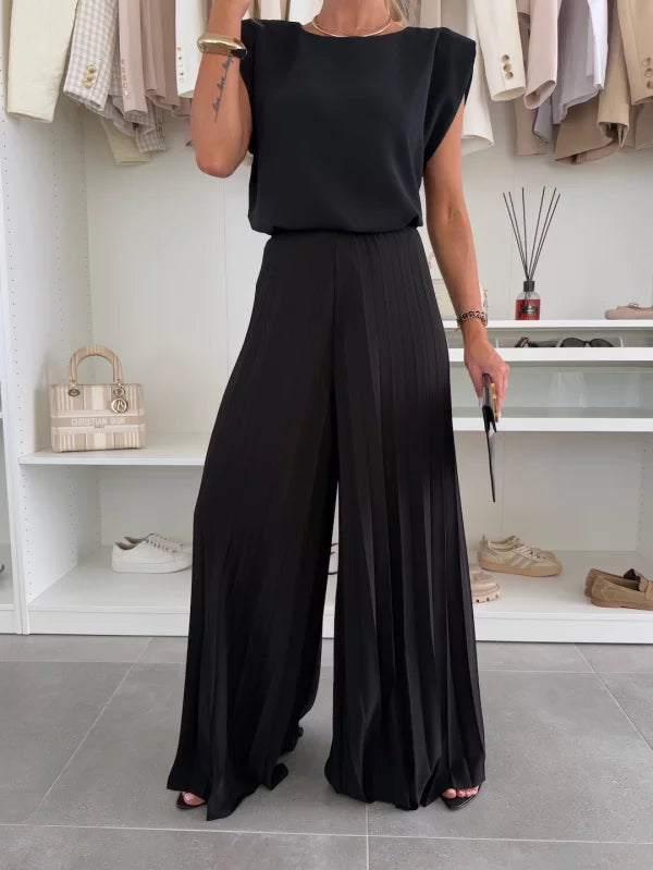 Back view of the elegant womens fashion sleeveless two piece outfit