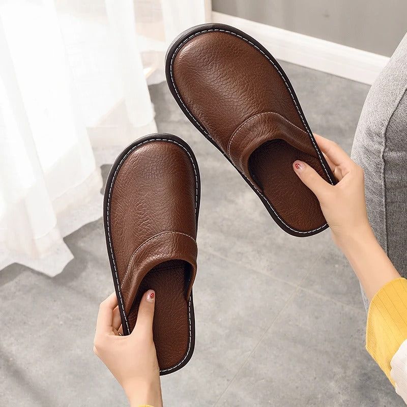 Mens casual loungewear shoes featuring supportive arch and ergonomic design