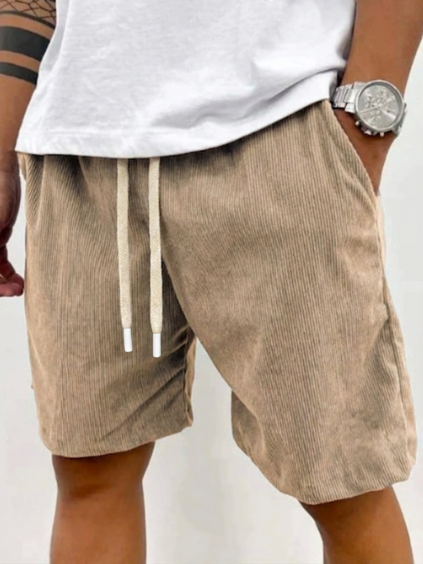 Men's casual khaki drawstring shorts with side pockets