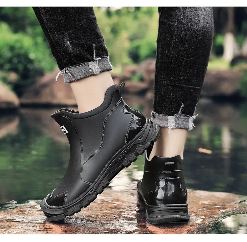 Top-down view of insulated winter boots for men with cushioned insole