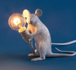 Sitting Mouse / White