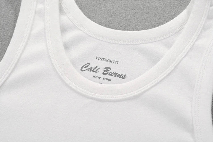 Sleeveless men's casual baselayer shirt in soft, cool summer fabric