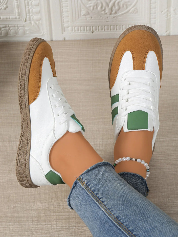Insole view of arch support sneakers designed for daily comfort