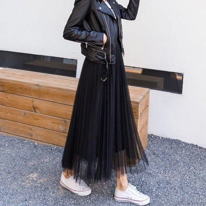 Women's high waist pleated maxi skirt in flowy layered design