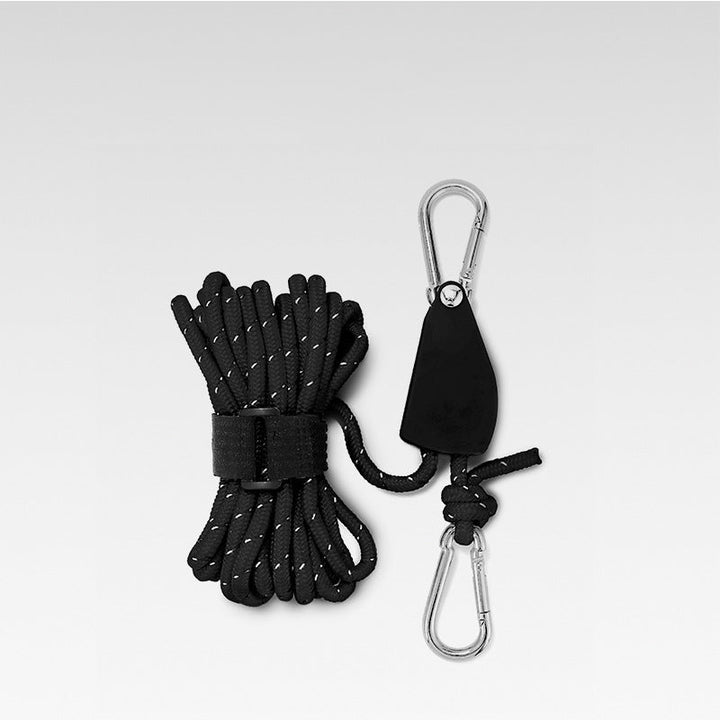 Complete set of adjustable reflective camping rope with tensioners